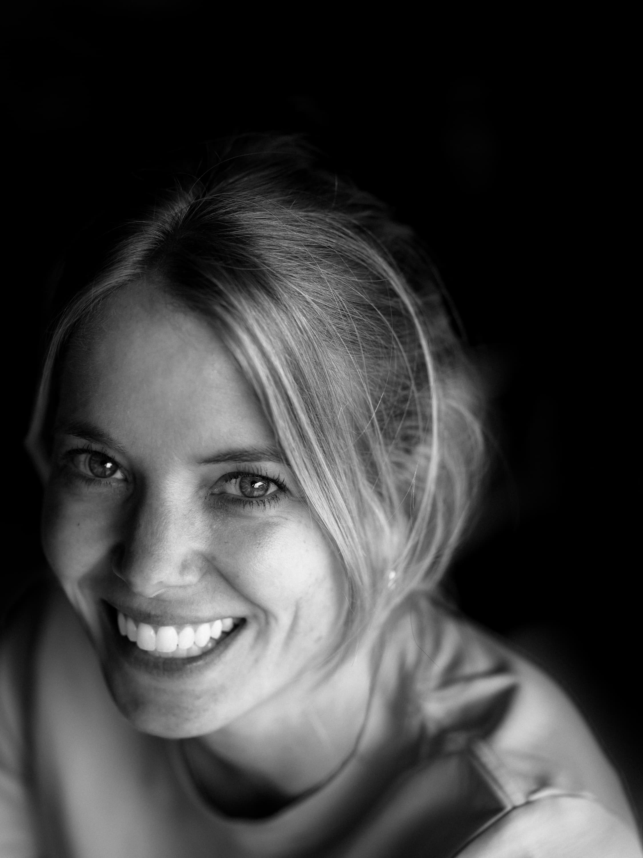 Elegant portrait of a woman — studio Palma de Mallorca